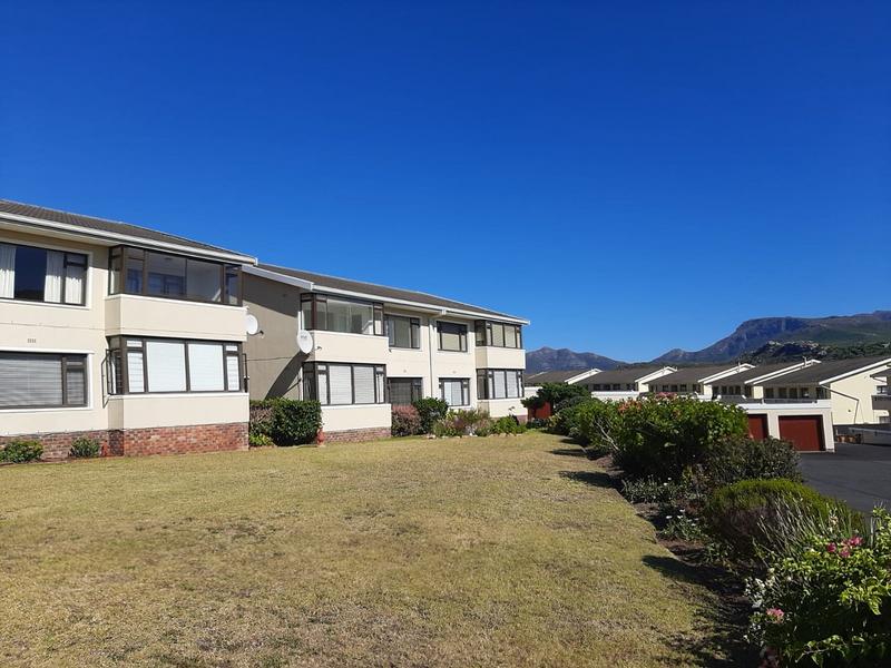 To Let 2 Bedroom Property for Rent in Fish Hoek Western Cape